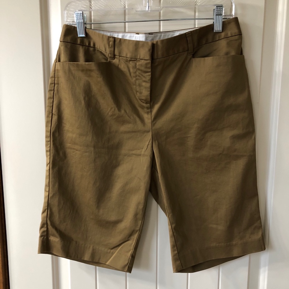 NWOT Fashion Bug khaki dress short